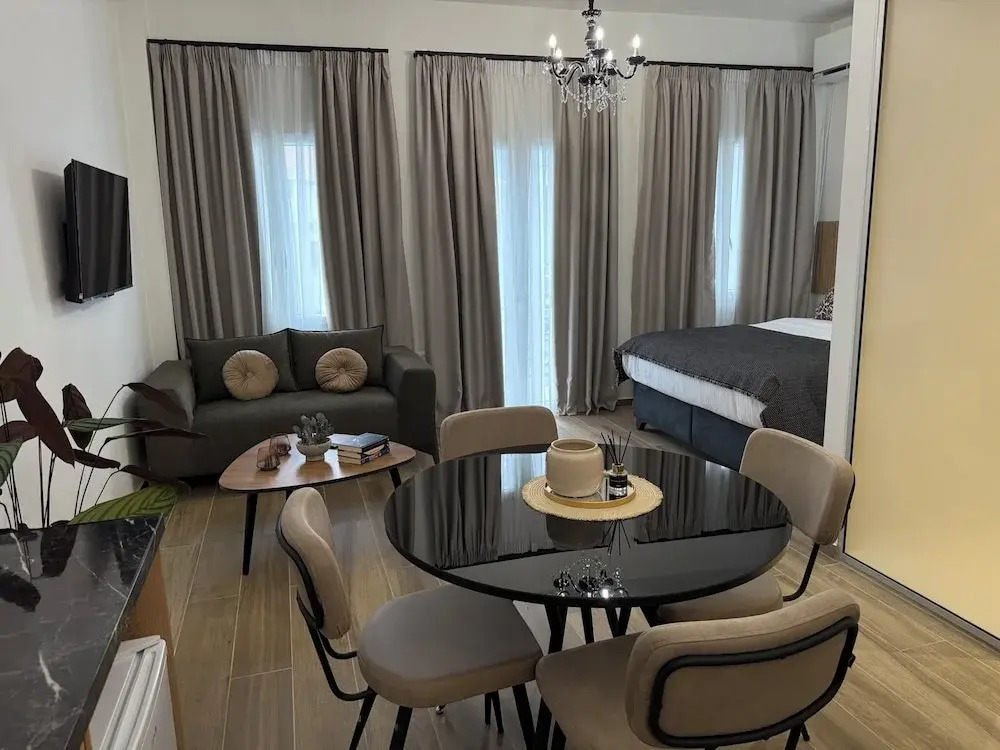 The Jax Luxury City Suites