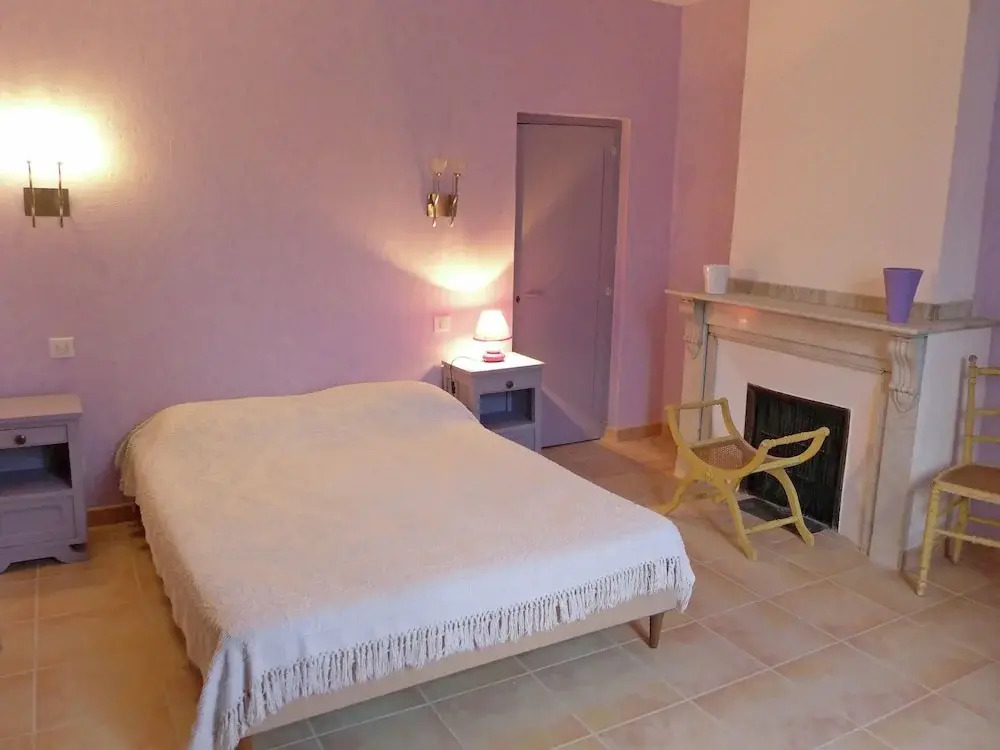 Holiday Home in Montbrun-des-Corbieres with Pool