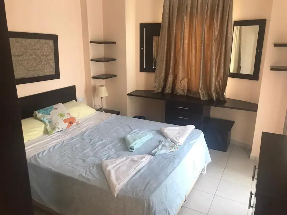 1 Bedroom Apartment Lake View 8 by Likya Global