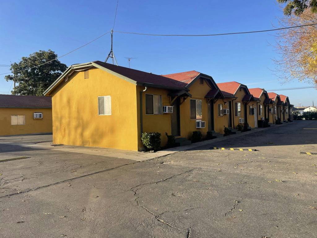 Oak Motel Modesto CA