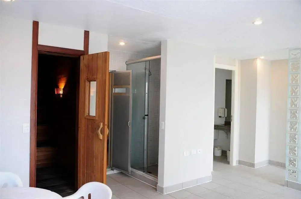 Slaviero Suites Curitiba Soho