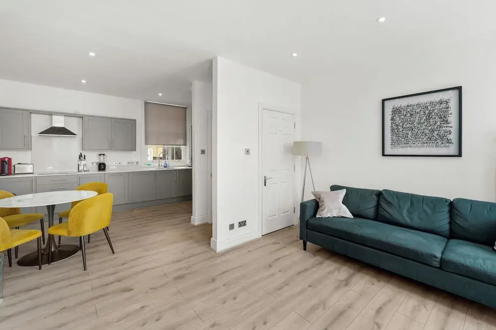 Flat 1 Beauchamp Place