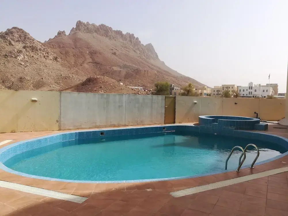 Safari Hotel