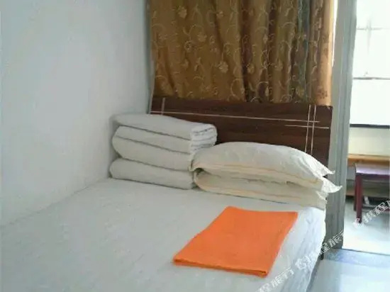Yijia Hostel