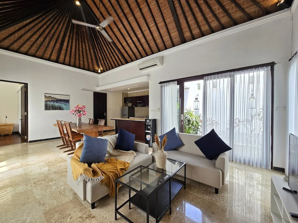 Villa Jade by Maheswara