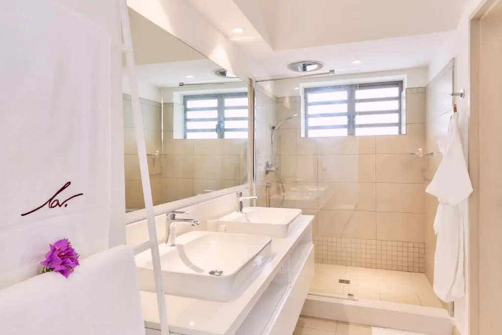 Les Estivales Beachfront Apartments & Penthouses by LOV Mauritius