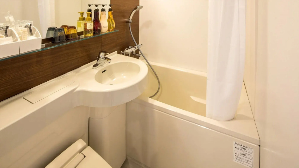 Garner Hotel Osaka Honmachi Station by IHG