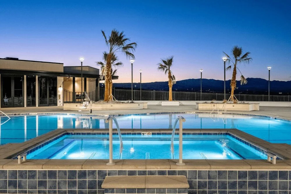Surf's Up 2 Bedroom Condo