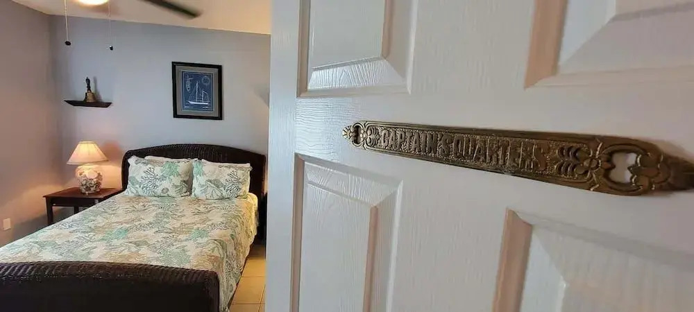 EZ Walk to Beach * Swanky 2 bedroom * Sleeps Tons (Mar y Sol II #1) by RedAwning