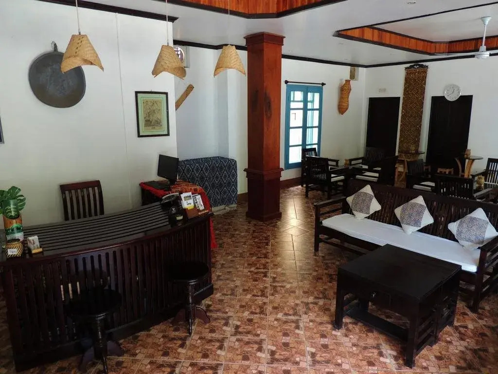 Mad Monkey Luang Prabang