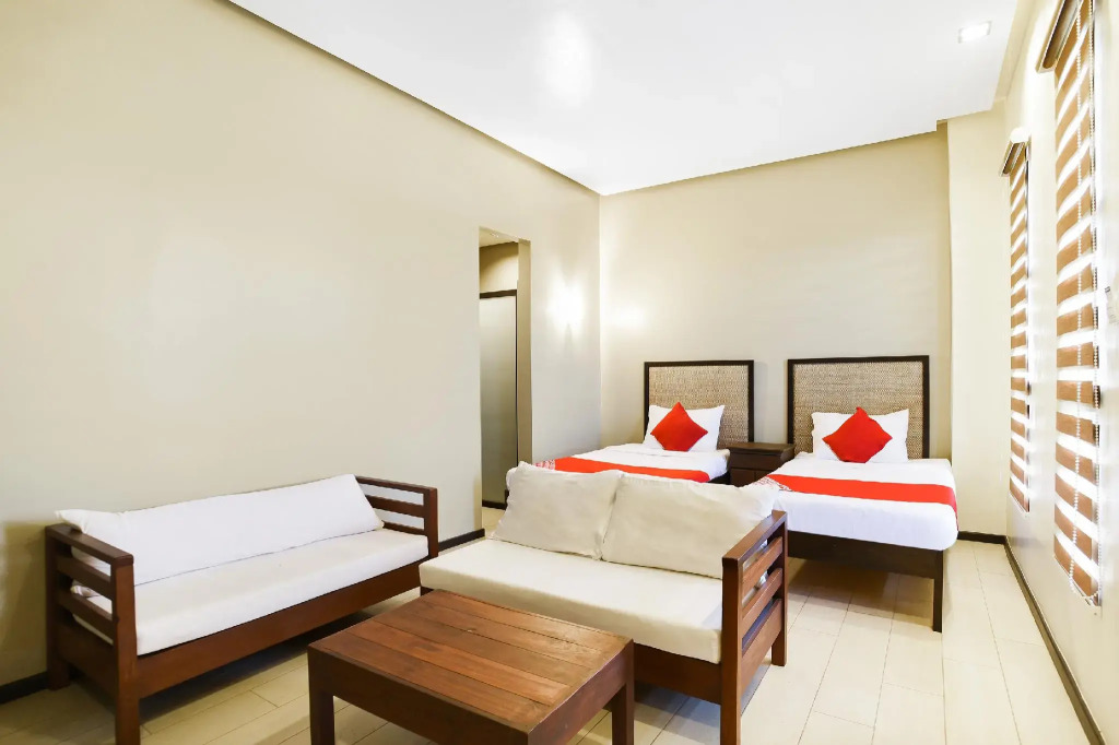 OYO 425 Residences By Sirc (Vaccinated Staff)