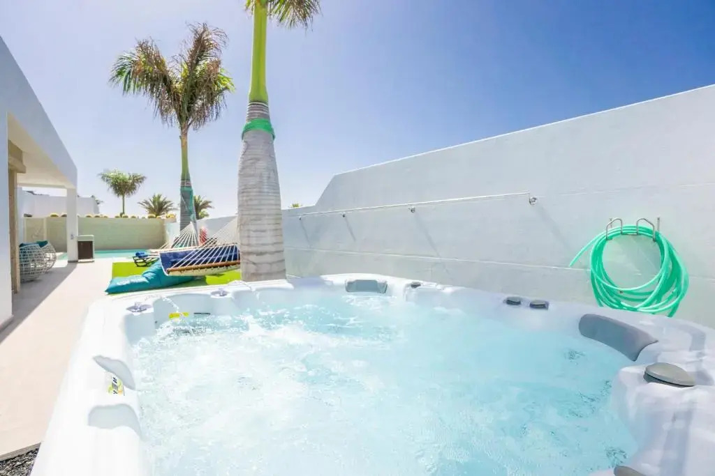 Sea Breeze Villas Lapa and Claca