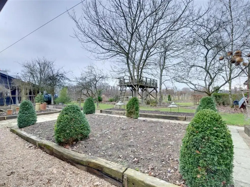 Beautifully Furnished, Located Just Outside the Pretty Village of Pluckley