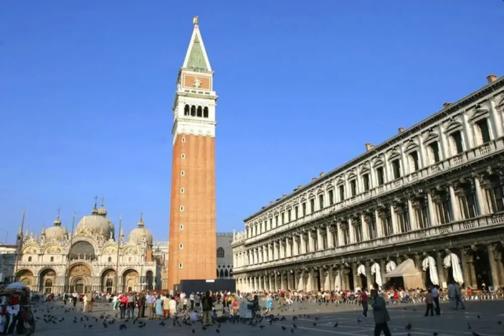 Urban Apartment in Venice near Town Center