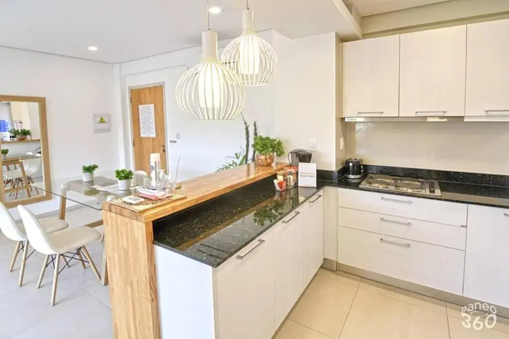 N2A2 - New, Nice, for Long and Short Stay