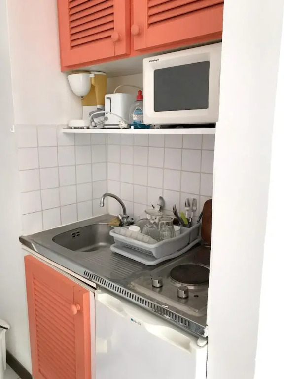 Studio in Pointe-à-pitre, With Wonderful sea View, Pool Access, Furnis