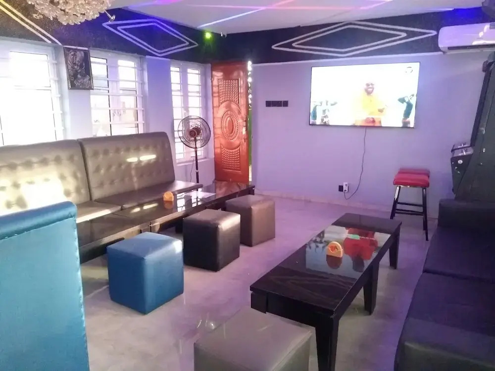 BLUE AO HOtEL
