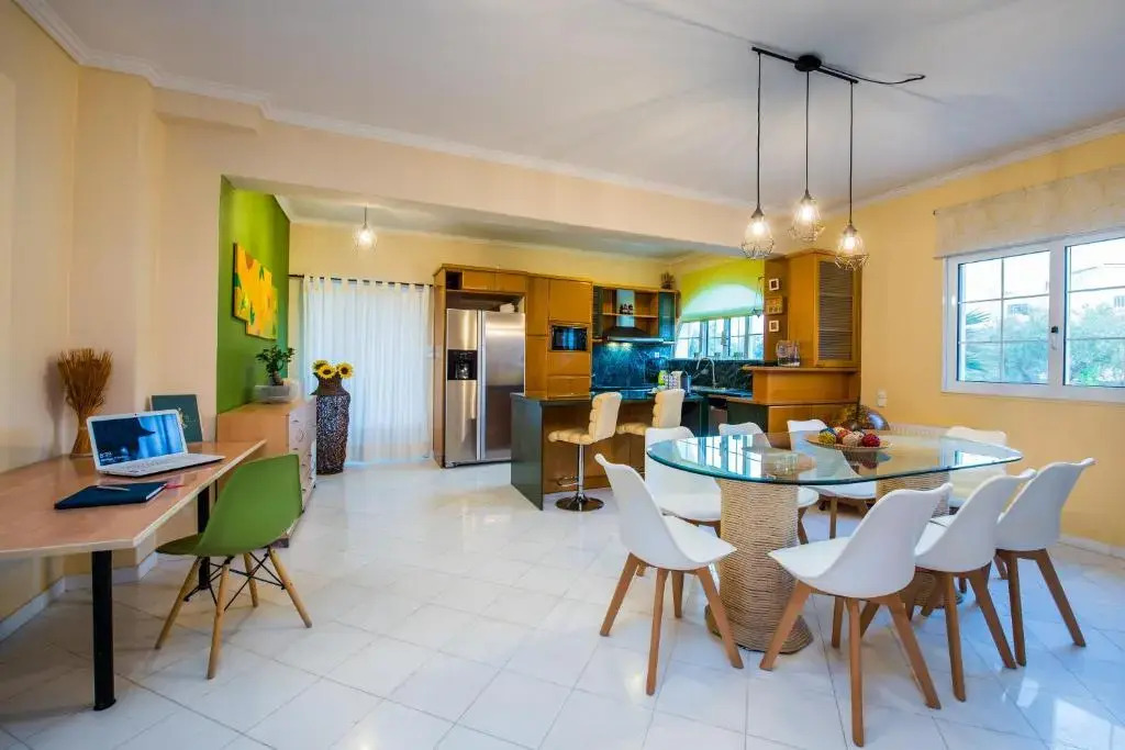 Elenis Family Villa