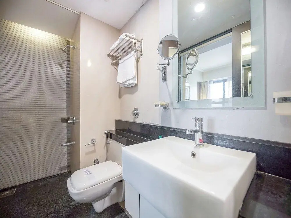 Edition O 30016 Citiotel Shivajinagar