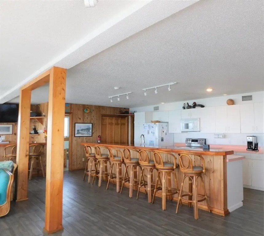 Salamander II 3 Bedrooms 2 Bathrooms Home