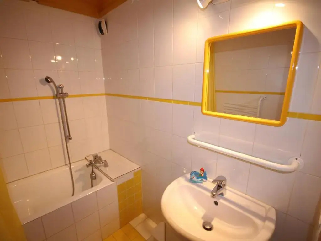 Appartement Hauteluce, 2 pièces, 6 personnes - FR-1-293-67