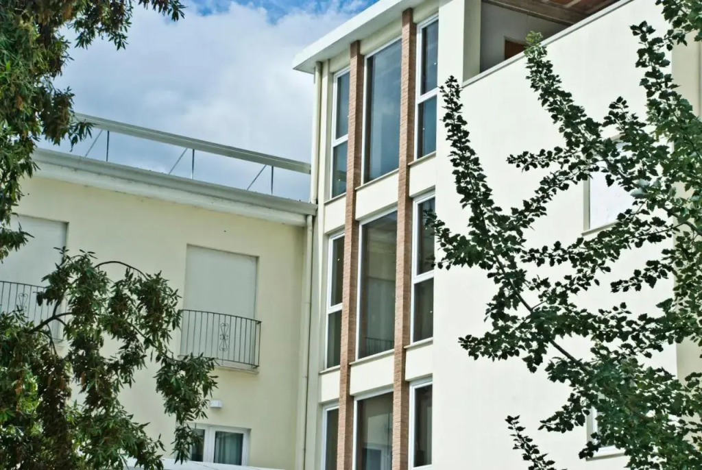Hotel 4 Strade