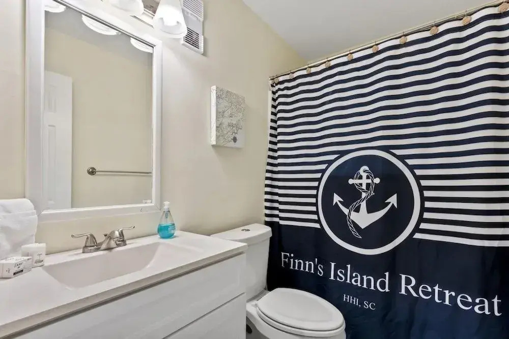 Finn's Island Retreat The Spa #3132 2 Bedroom Condo by RedAwning, Hilton Head Island