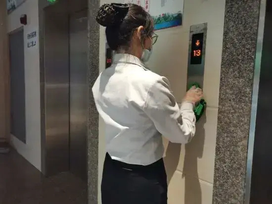 Homeinn · neo (Cangxi Binjiang Road Dahuo Mingcheng)