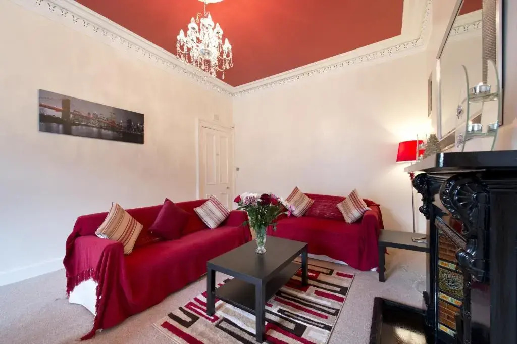 William Wallace Apartment