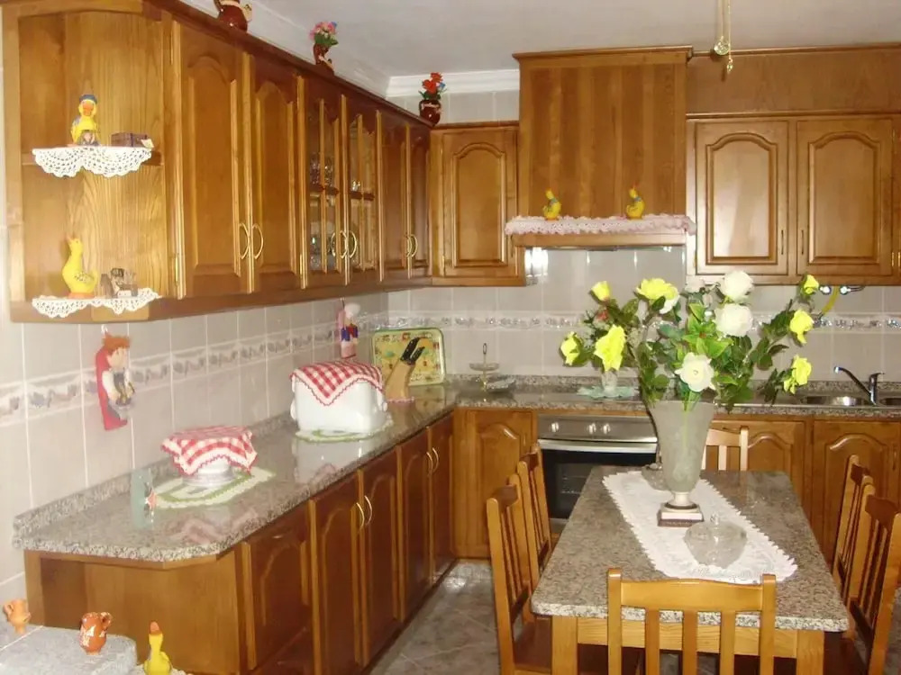 House With 4 Bedrooms in Cortiçada, With Wonderful Mountain View, Enclosed Garden and Wifi Near the Slopes