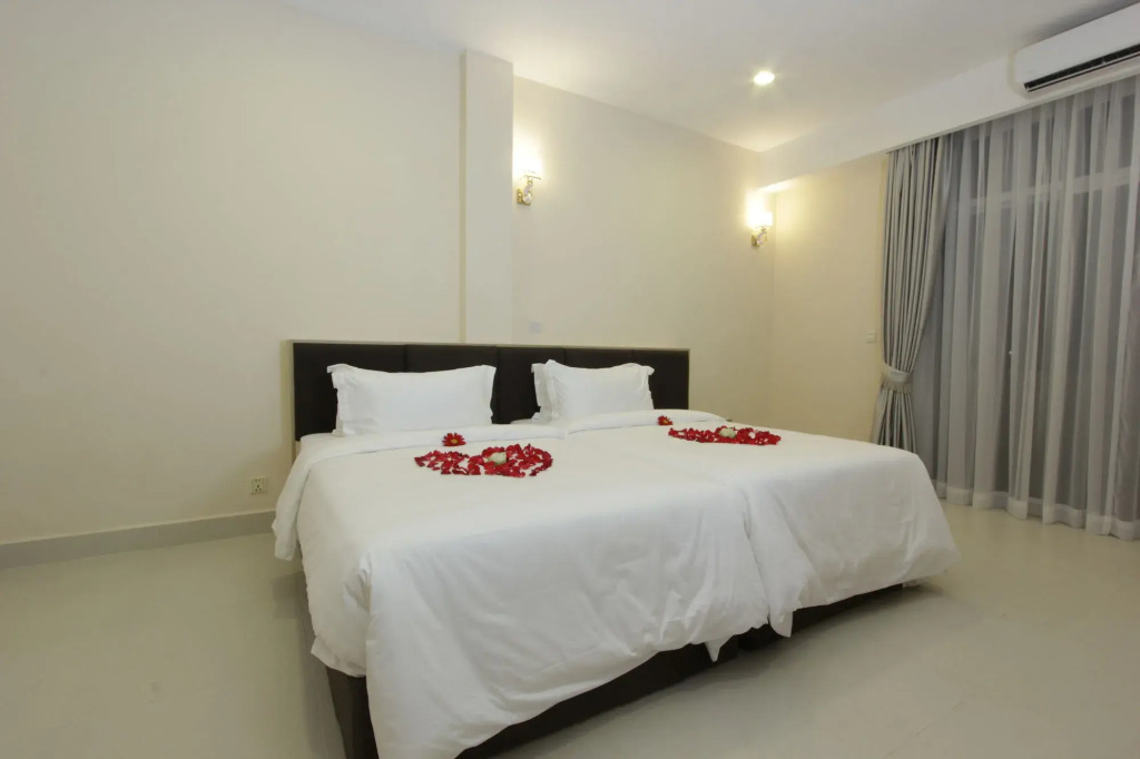 Yazhou Foryou Hotel