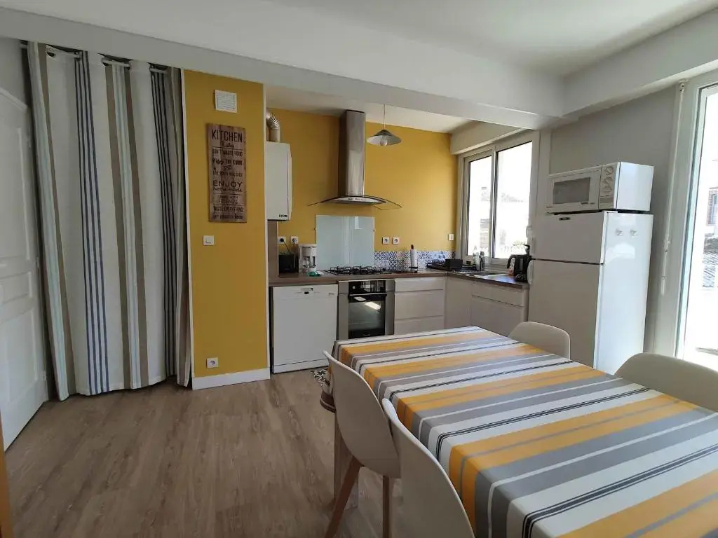Appartement Les Sables-d'Olonne, 3 pièces, 6 personnes - FR-1-92-581