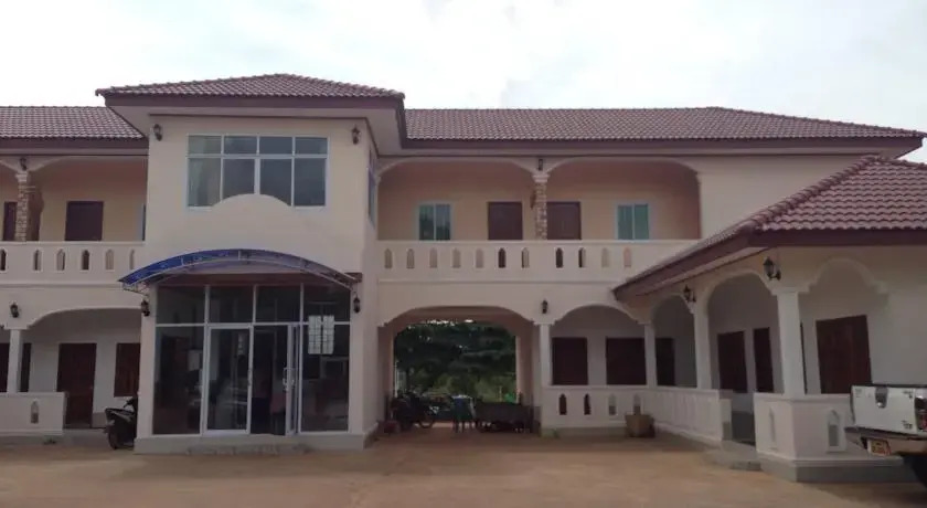 Sompratthana Guesthouse