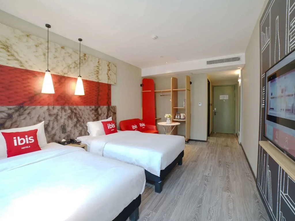 Ibis Chengdu Hi-Tech Zone Longhu Hotel
