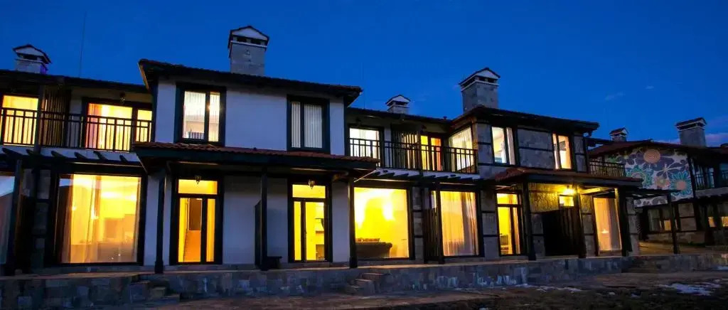 Къщи за гости КООП Добринище - Holiday Villages COOP Dobrinishte