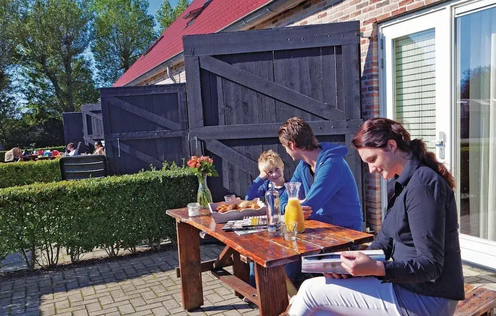 Nice Home in Hippolytushoef With 4 Bedrooms and Wifi