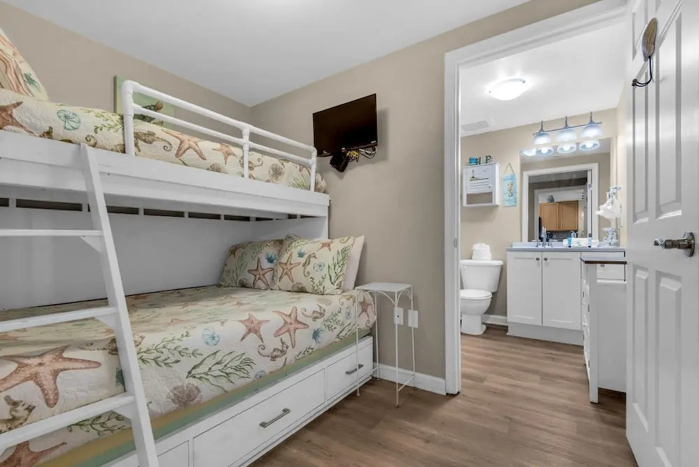 Palms Resort #1808 Jr 2BR