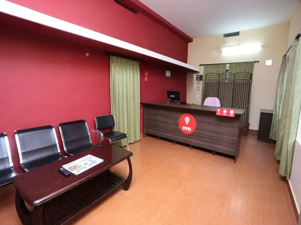OYO 10484 Hotel Coffee County Retreat
