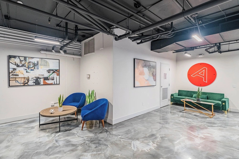 The Access Upscale Stay with Pool-Gym-EV