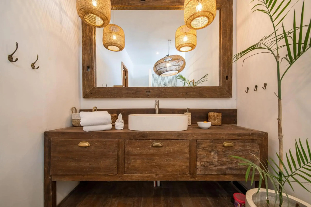 NEW! Rustic Interior design Private Villa 3 BR Umalas w staff 25 Disc