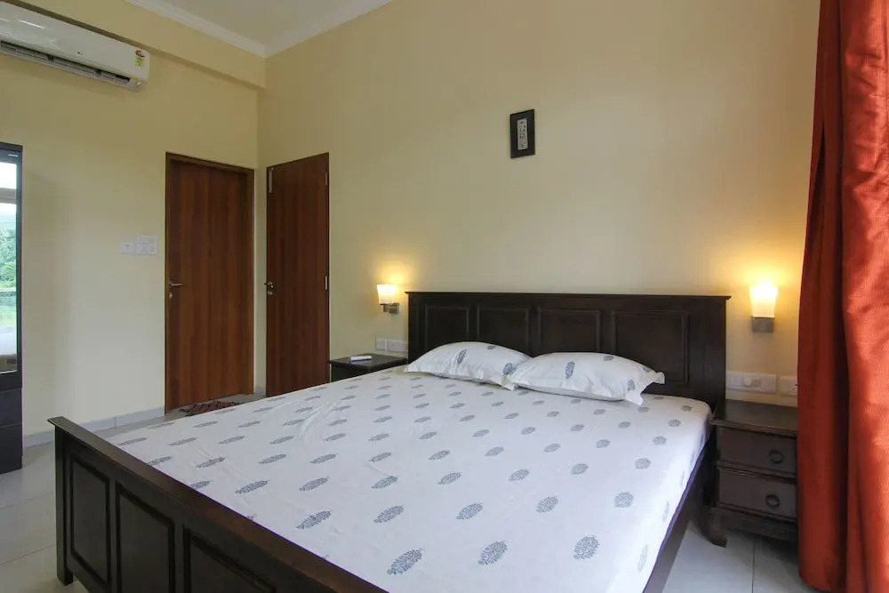 CasaMelhor Luxury Apt in Candolim CM084