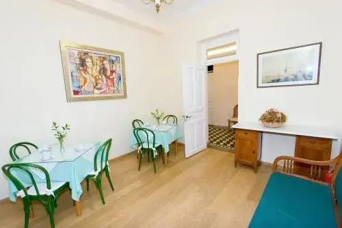 Anesis Hotel