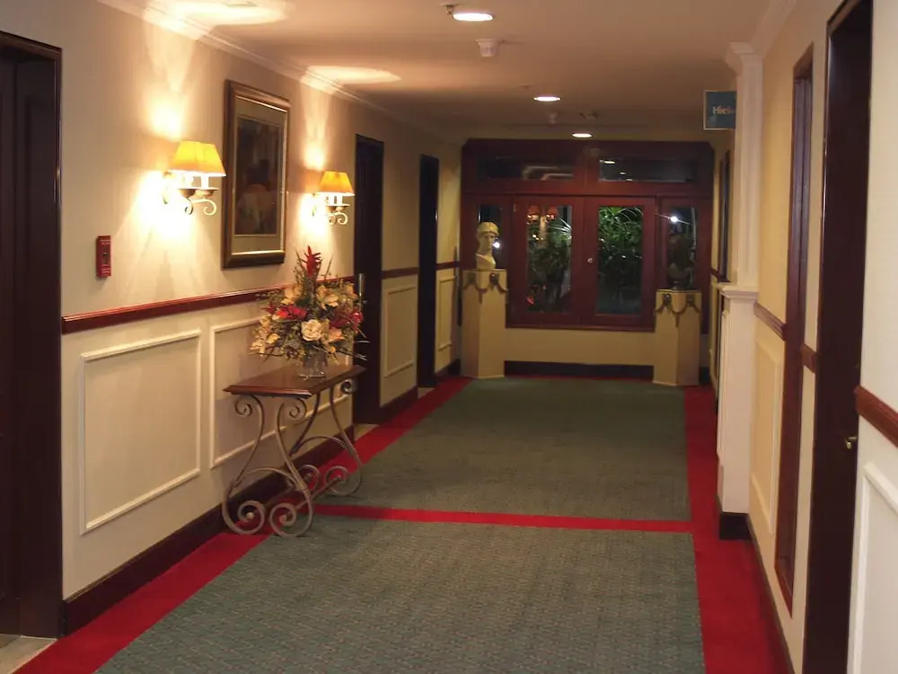 Best Western Mara Inn