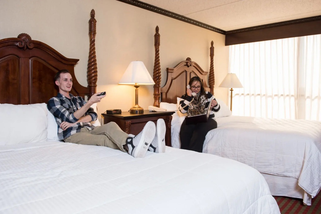 MCM Elegante Hotel