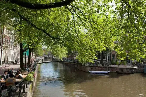 Apartments Grote Bickersstraat
