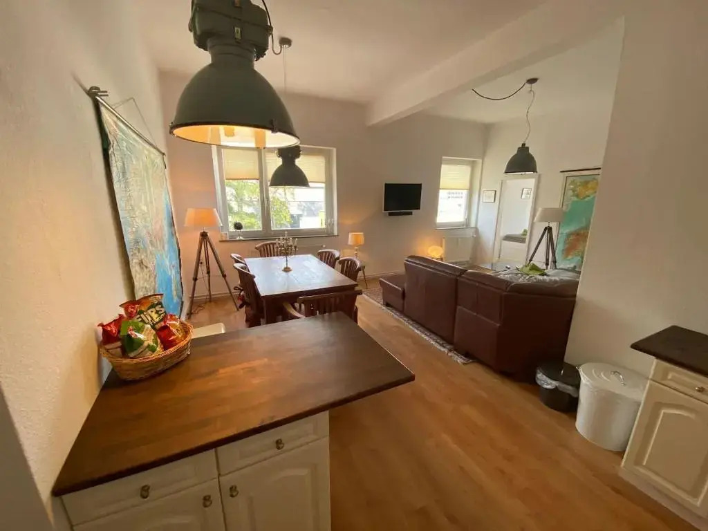 Helle 3-Zimmerwohnung in Uninahe