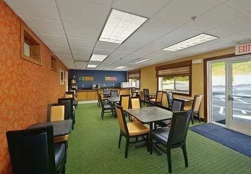 Lodge at Five Oaks Pigeon Forge - Sevierville