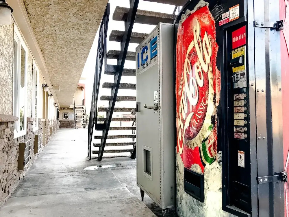 Parlour Motel