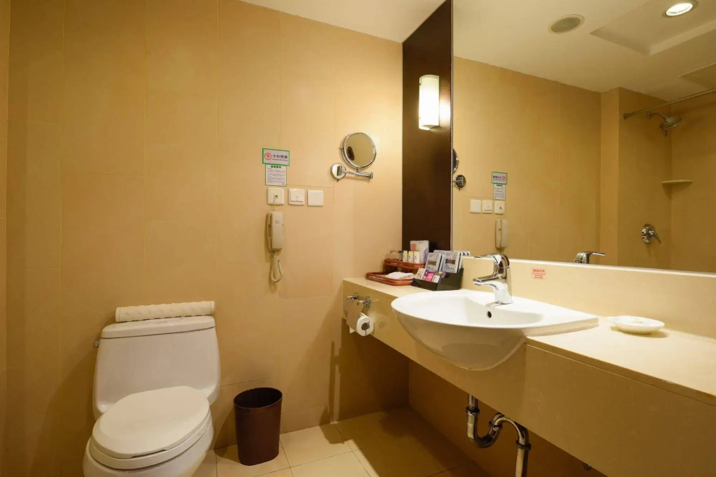 Yanshan Hotel