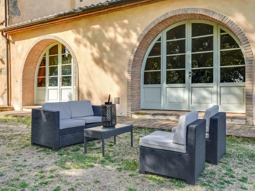 Valley-View Holiday Home in Celle Sul Rigo near Hot Springs
